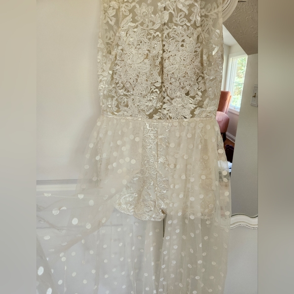 Lulu’s Romper dress with a lace overlay - Picture 5 of 5